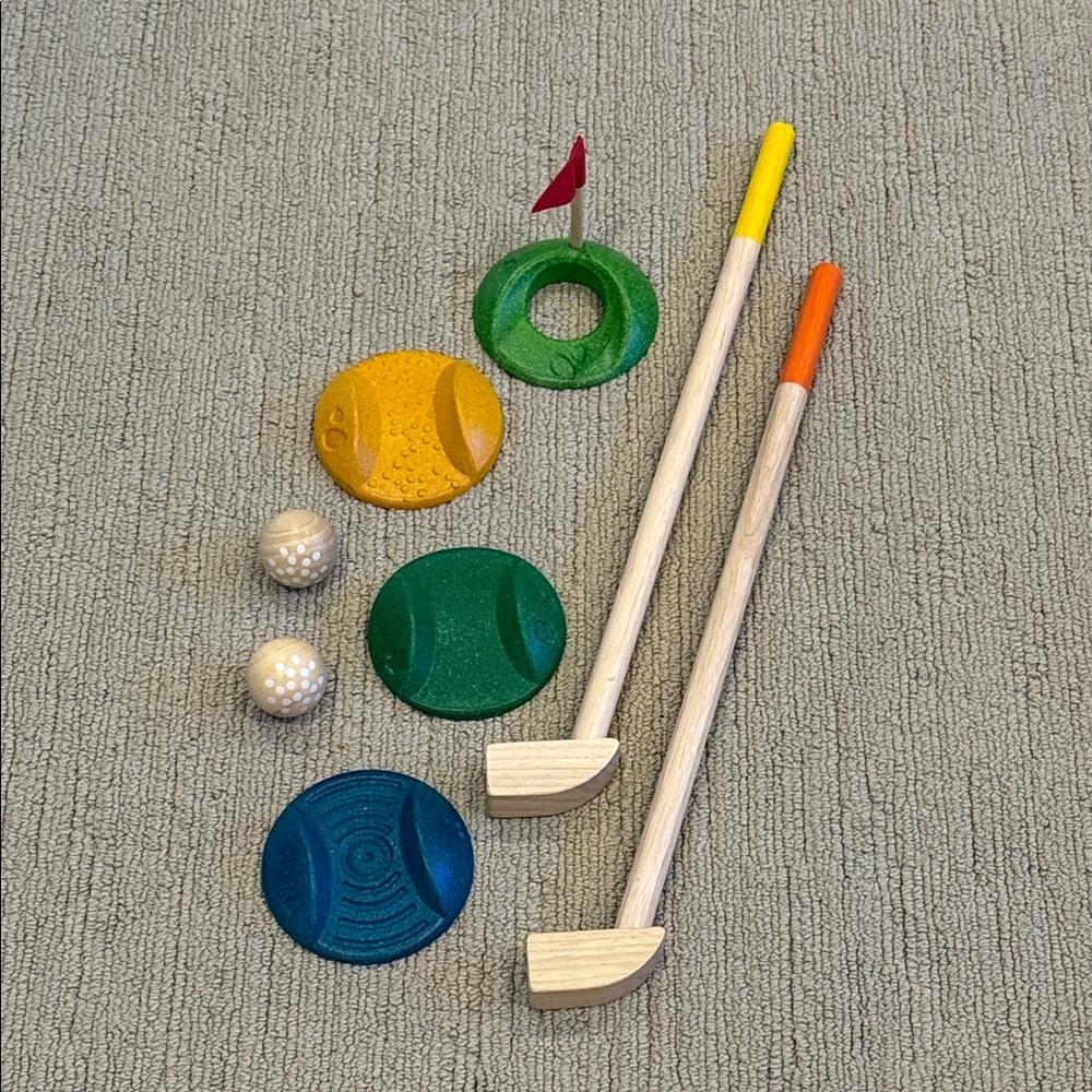 Plantoys 8-piece Mini Golf Wooden Playset